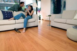 cach-chon-san-go-cong-nghiep-phu-hop-voi-moi-gia-dinh